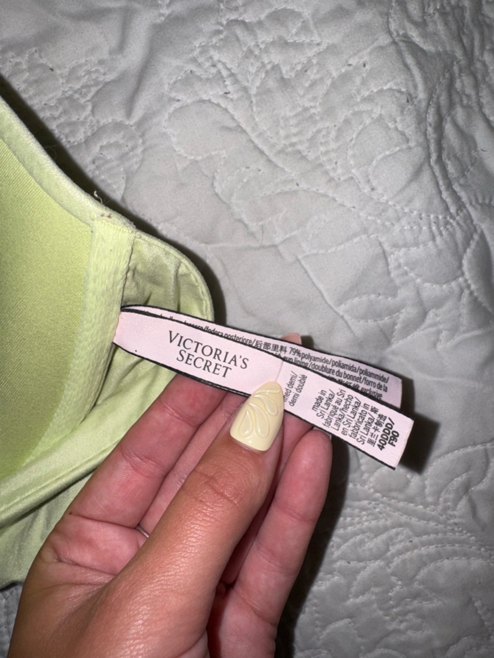 VICTORIA’S SECRET Yellow Racerback Bra - Picture 3 of 4